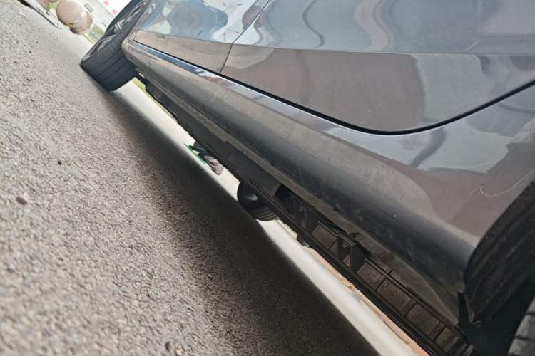 Used Roewe i6 MAX New Energy 2022 EV 500 Skyroof Special Edition Left Side Sill