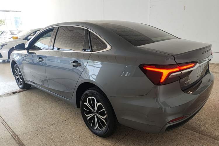 Used Roewe i6 MAX New Energy 2022 EV 500 Grand Touring Edition with Sunroof Rear Left 45 Deg