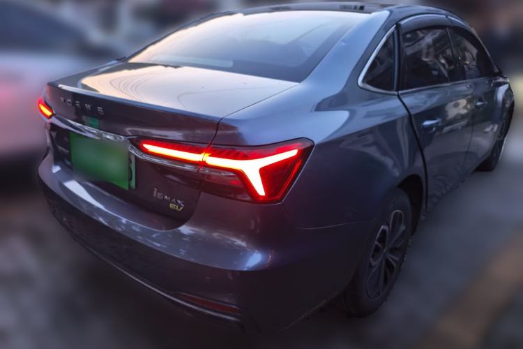 Used Roewe i6 MAX New Energy 2022 EV 600 Grand Touring Edition with Skyroof Rear Right 45 Deg