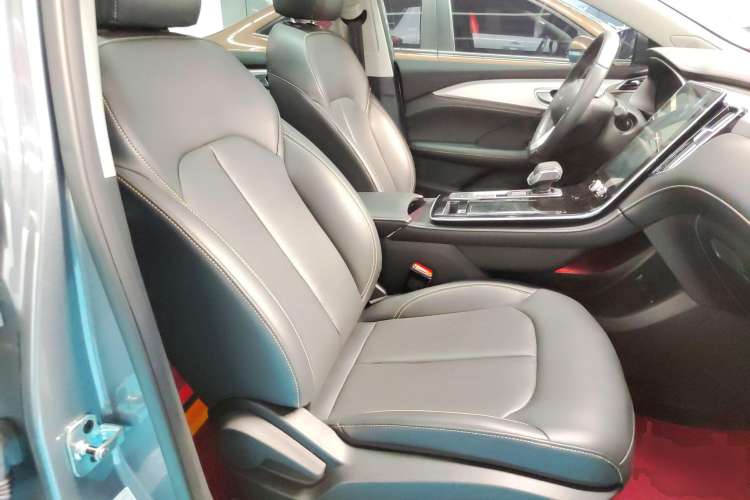 Used Roewe i6 MAX New Energy 2022 EV 500 Grand Touring Edition with Sunroof Right Front Seat