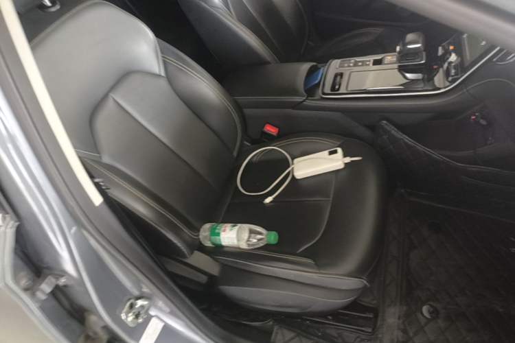 Used Roewe i6 MAX New Energy 2022 EV 500 Grand Touring Edition with Sunroof Right Front Seat