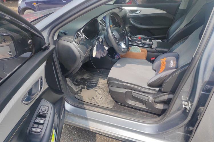 Used Roewe i6 MAX New Energy 2022 EV 500 Grand Touring Edition with Sunroof Driver Seat