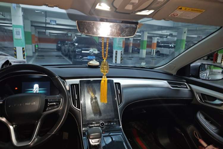 Used Roewe i6 MAX New Energy 2022 EV 500 Grand Touring Edition with Sunroof Headliner