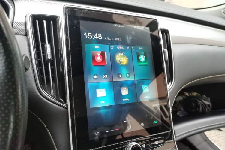 Used Roewe i6 MAX New Energy 2022 EV 600 Grand Touring Edition with Skyroof Audio And AC Panel