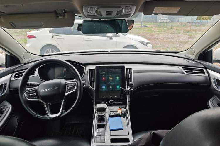 Used Roewe i6 MAX New Energy 2022 EV 500 Grand Touring Edition with Sunroof Center Console