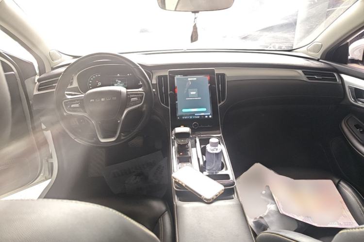 Used Roewe i6 MAX New Energy 2022 EV 600 Skyroof Flagship Edition Center Console