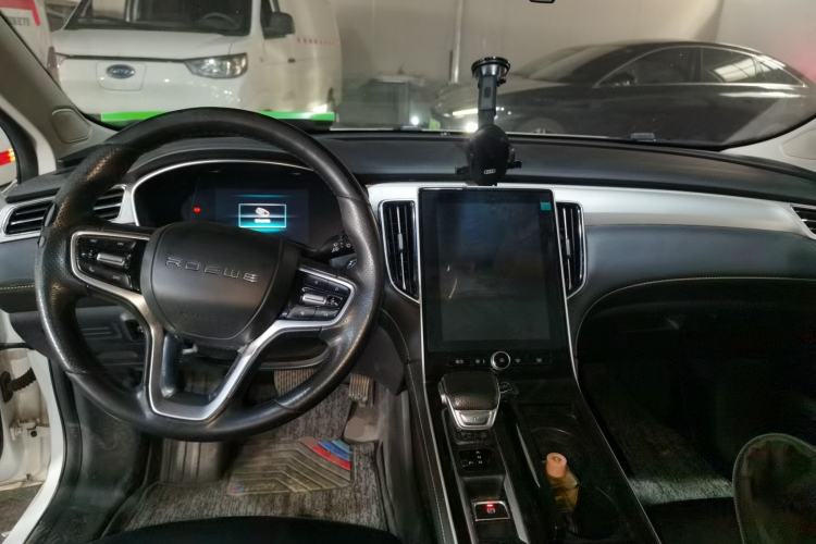 Used Roewe i6 MAX New Energy 2022 EV 500 Grand Touring Edition with Sunroof Center Console