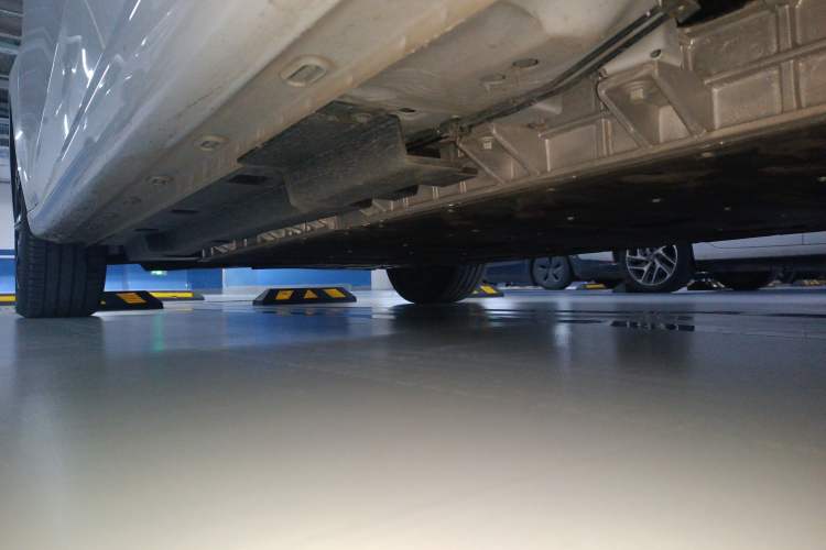 Used Roewe i6 MAX New Energy 2022 EV 600 Skyroof Flagship Edition Chassis Front Left
