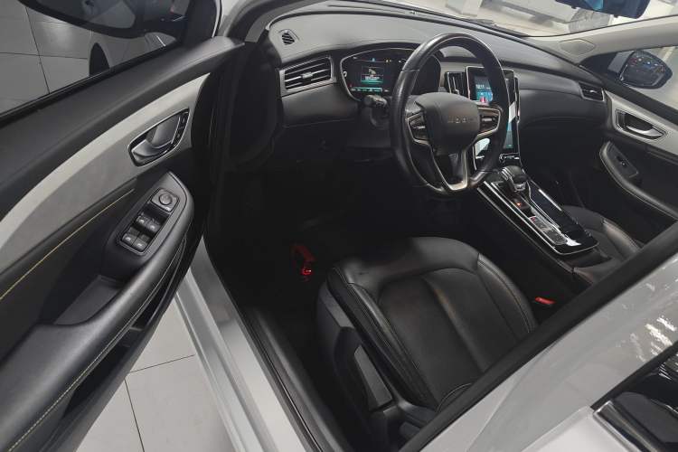Used Roewe i6 MAX New Energy 2022 EV 500 Grand Touring Edition with Sunroof Driver Seat