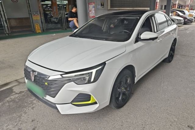 Used Roewe i6 MAX New Energy 2022 EV 600 Skyroof Flagship Edition