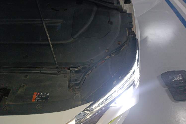 Used Roewe i6 MAX New Energy 2022 EV 600 Skyroof Flagship Edition Engine Bay Left