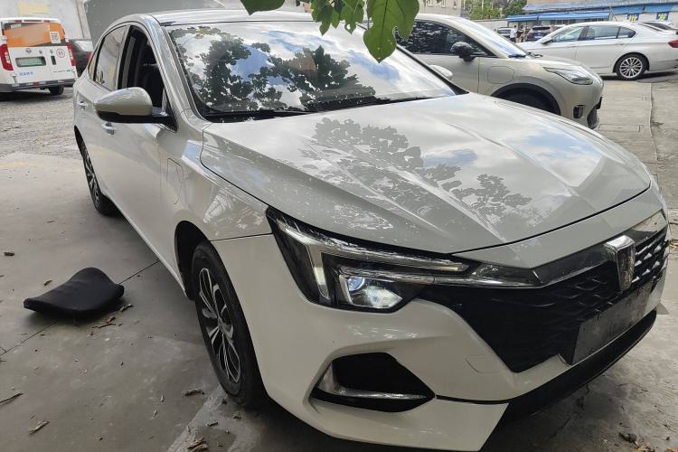 Used Roewe i6 MAX New Energy 2022 EV 600 Grand Touring Edition with Skyroof Exterior 2
