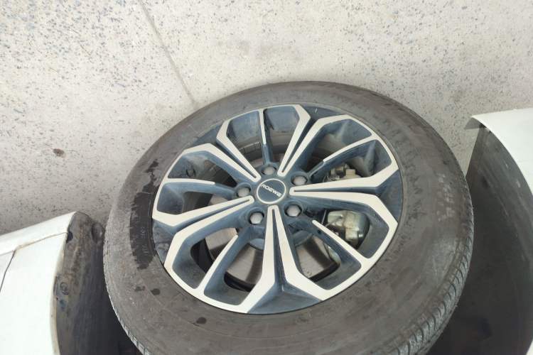 Used Roewe i6 MAX New Energy 2022 EV 500 Grand Touring Edition with Sunroof Exterior 4