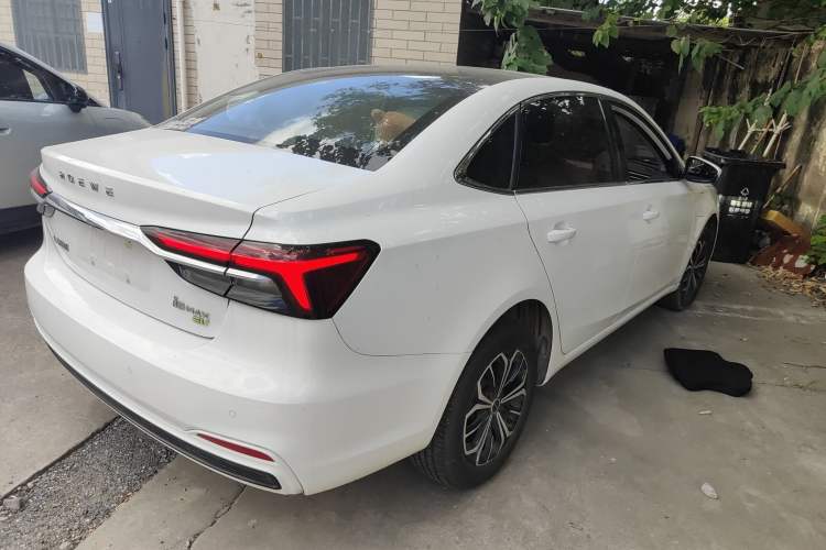 Used Roewe i6 MAX New Energy 2022 EV 600 Grand Touring Edition with Skyroof Exterior 5