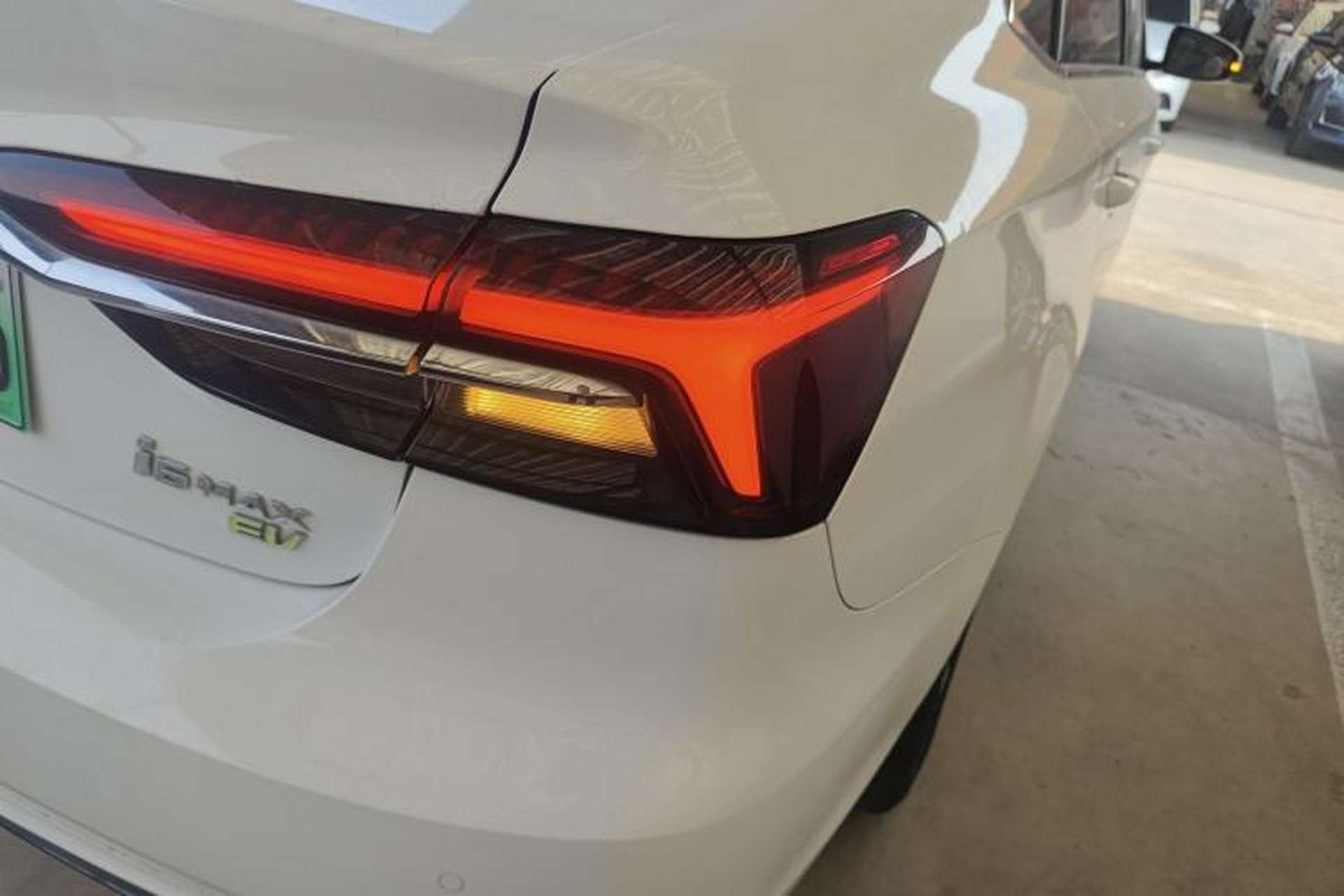 Used Roewe i6 MAX New Energy 2022 EV 500 Grand Touring Edition with Sunroof Exterior 6