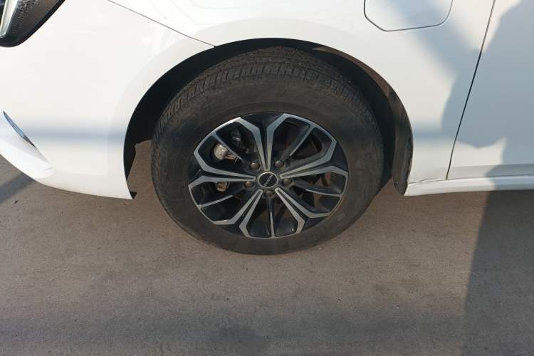 Used Roewe i6 MAX New Energy 2022 EV 500 Grand Touring Edition with Sunroof Exterior 7