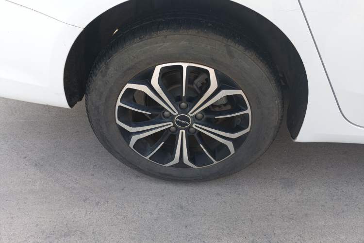 Used Roewe i6 MAX New Energy 2022 EV 500 Grand Touring Edition with Sunroof Exterior 8