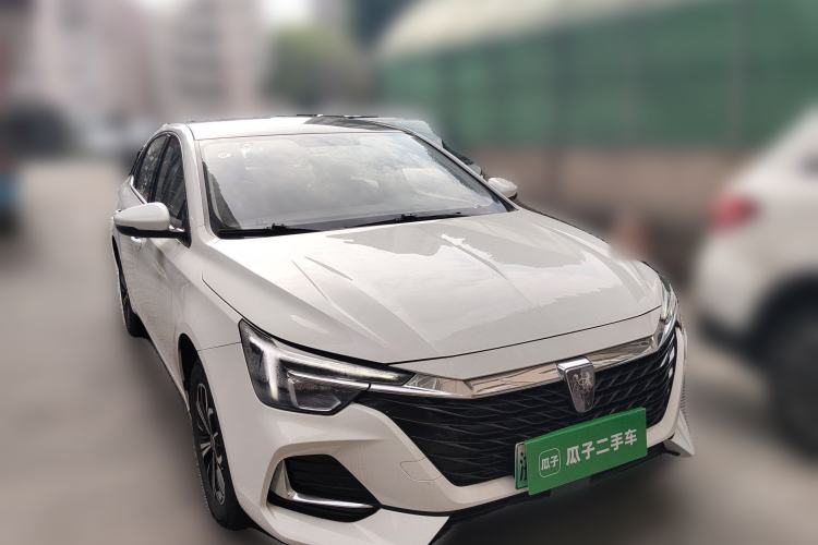 Used Roewe i6 MAX New Energy 2022 EV 600 Grand Touring Edition with Skyroof Front Right 45 Deg