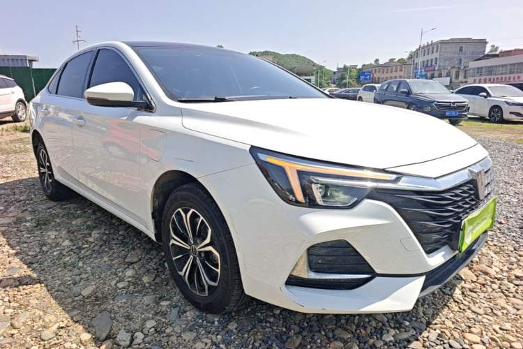 Used Roewe i6 MAX New Energy 2022 EV 500 Grand Touring Edition with Sunroof Front Right 45 Deg