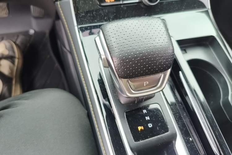 Used Roewe i6 MAX New Energy 2022 EV 500 Skyroof Flagship Edition Gear Lever