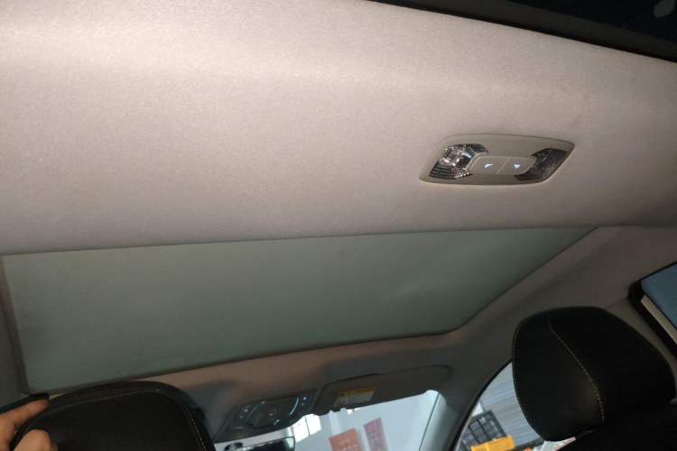 Used Roewe i6 MAX New Energy 2022 EV 500 Grand Touring Edition with Sunroof Headliner