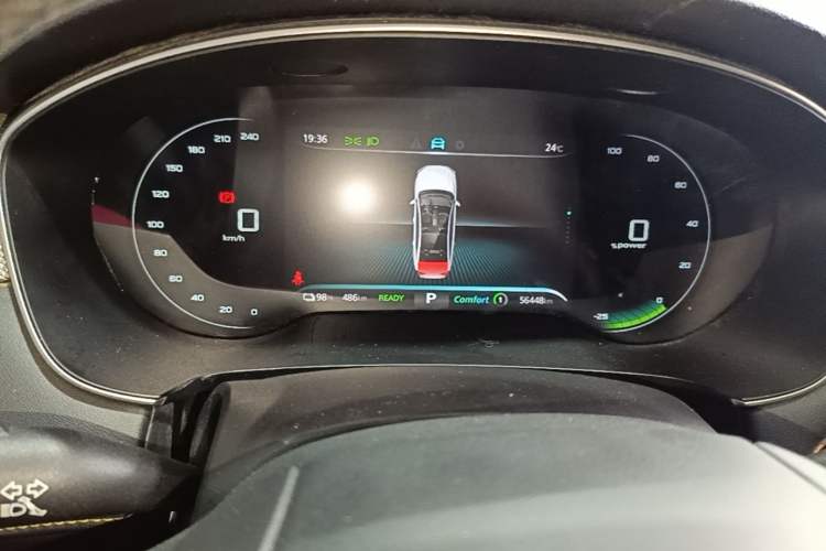 Used Roewe i6 MAX New Energy 2022 EV 600 Grand Touring Edition with Skyroof Instrument Cluster