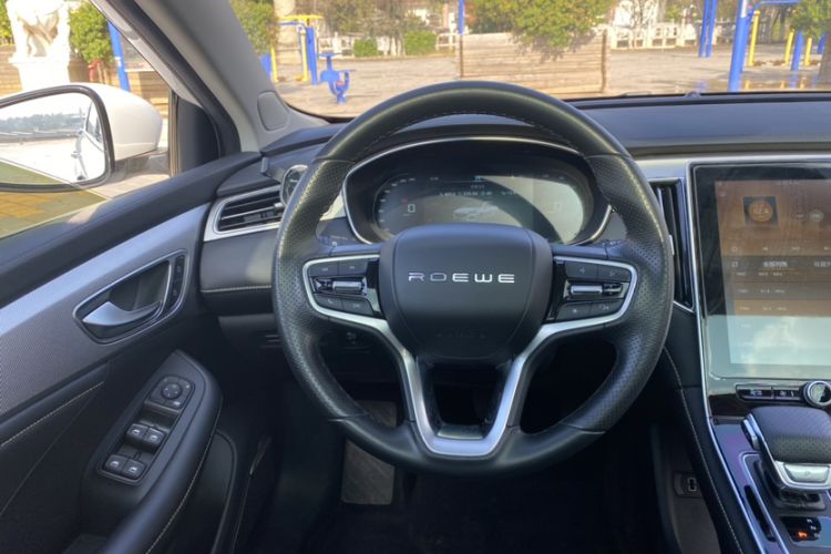 Used Roewe i6 MAX New Energy 2022 EV 500 Grand Touring Edition with Sunroof Interior 1