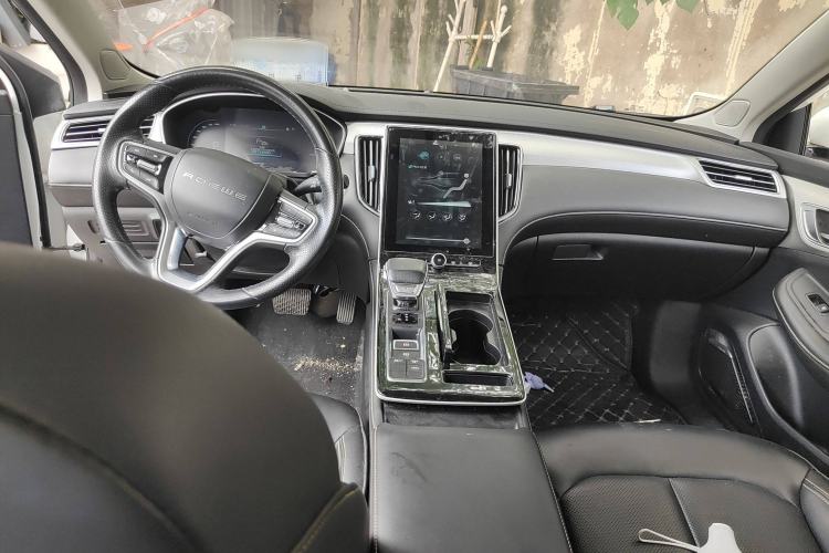 Used Roewe i6 MAX New Energy 2022 EV 600 Grand Touring Edition with Skyroof Interior 2