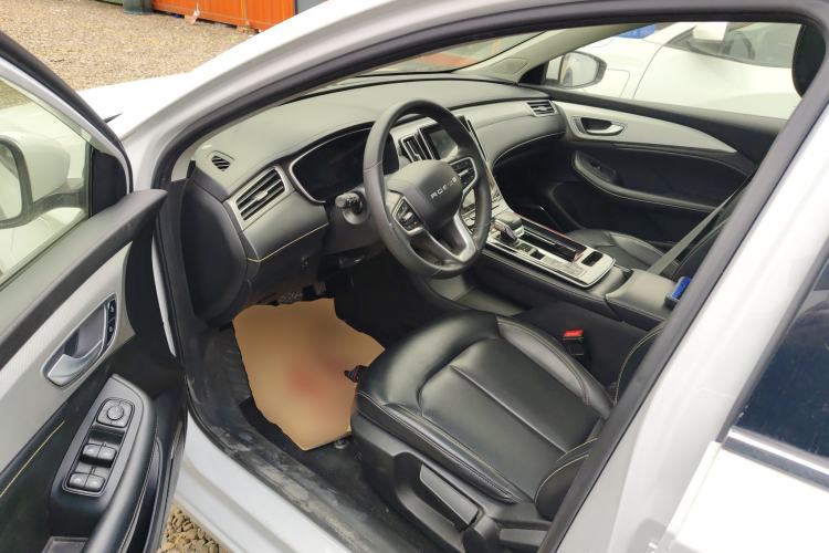 Used Roewe i6 MAX New Energy 2022 EV 500 Grand Touring Edition with Sunroof Interior 3
