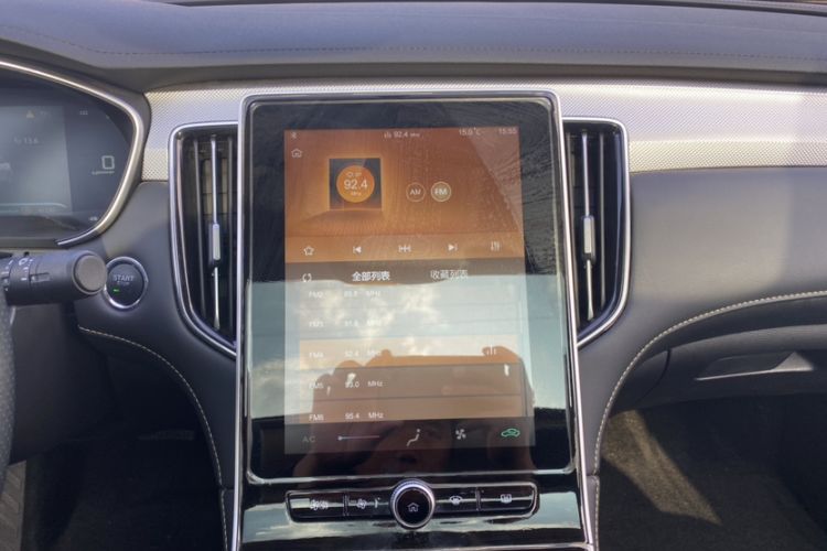 Used Roewe i6 MAX New Energy 2022 EV 500 Grand Touring Edition with Sunroof Interior 3