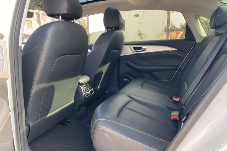 Used Roewe i6 MAX New Energy 2022 EV 500 Grand Touring Edition with Sunroof Interior 5