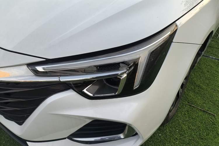 Used Roewe i6 MAX New Energy 2022 EV 600 Grand Touring Edition with Skyroof Left Front Headlight