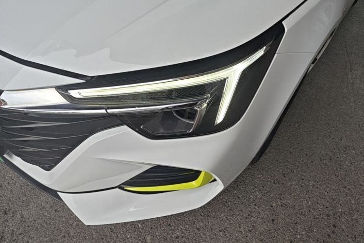 Used Roewe i6 MAX New Energy 2022 EV 600 Skyroof Flagship Edition Left Front Headlight
