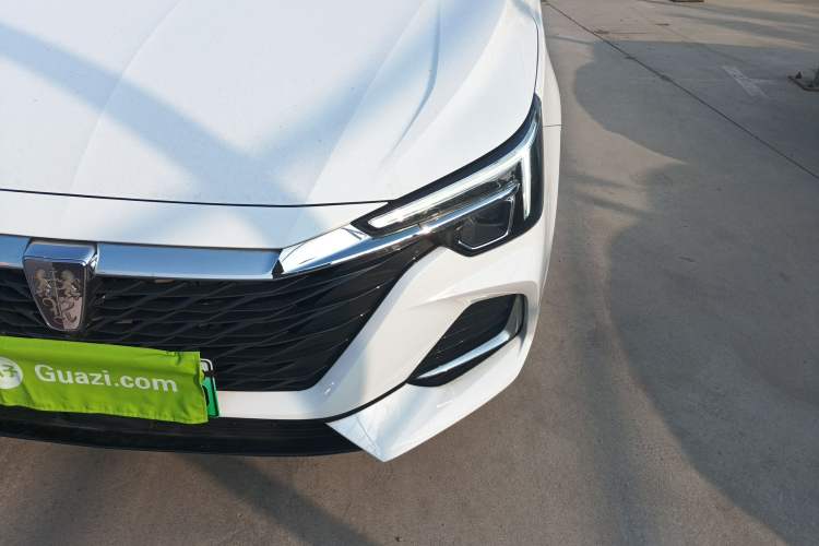 Used Roewe i6 MAX New Energy 2022 EV 500 Grand Touring Edition with Sunroof Left Front Headlight