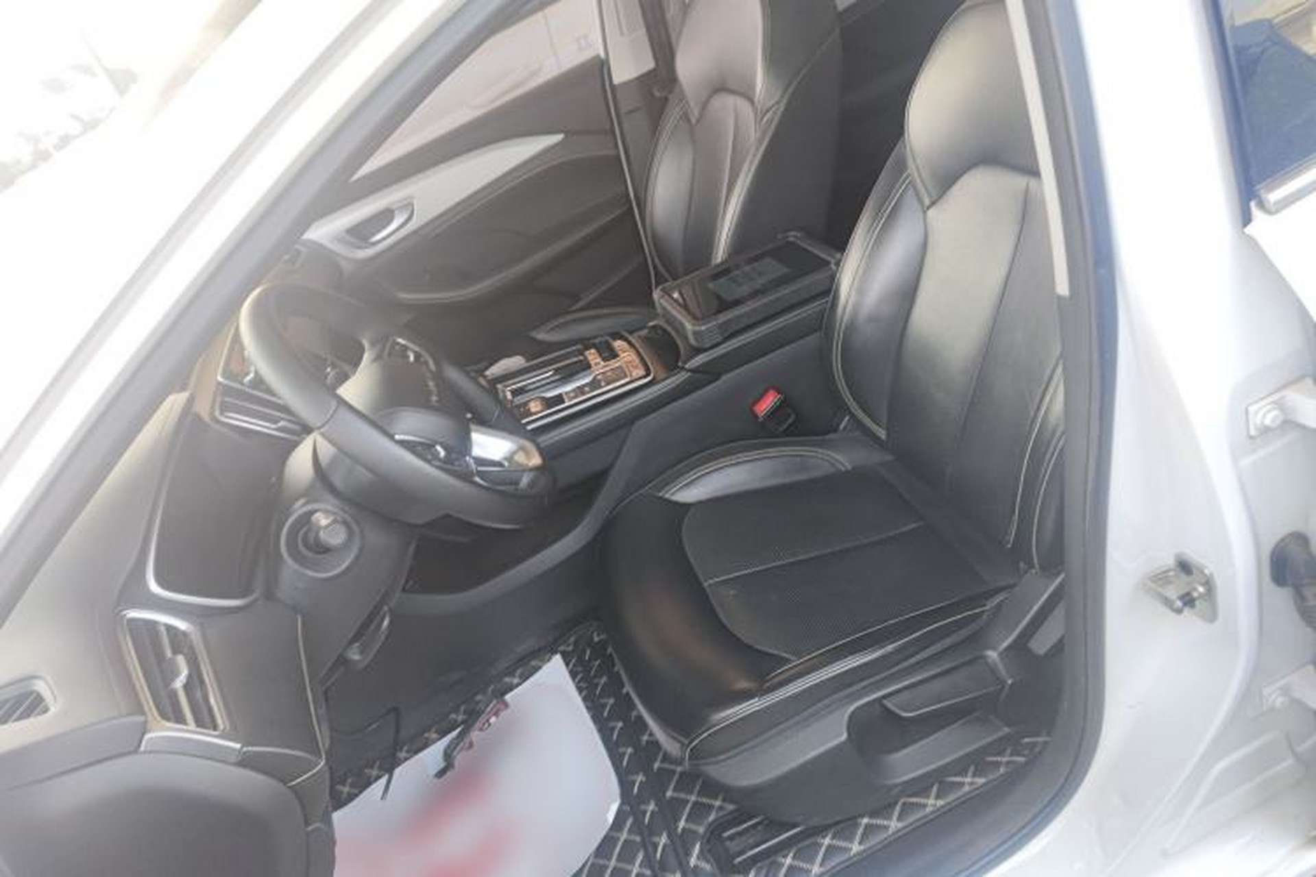 Used Roewe i6 MAX New Energy 2022 EV 500 Grand Touring Edition with Sunroof Left Front Seat