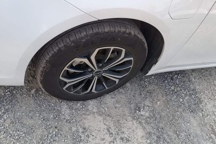 Used Roewe i6 MAX New Energy 2022 EV 500 Skyroof Special Edition Left Front Wheel Hub