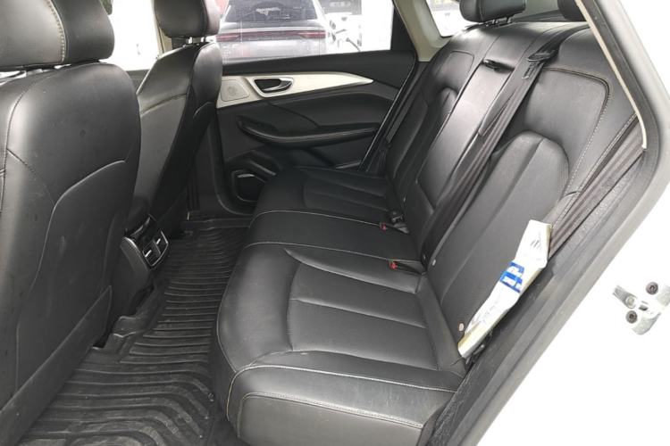 Used Roewe i6 MAX New Energy 2022 EV 500 Grand Touring Edition with Sunroof Left Rear Seat