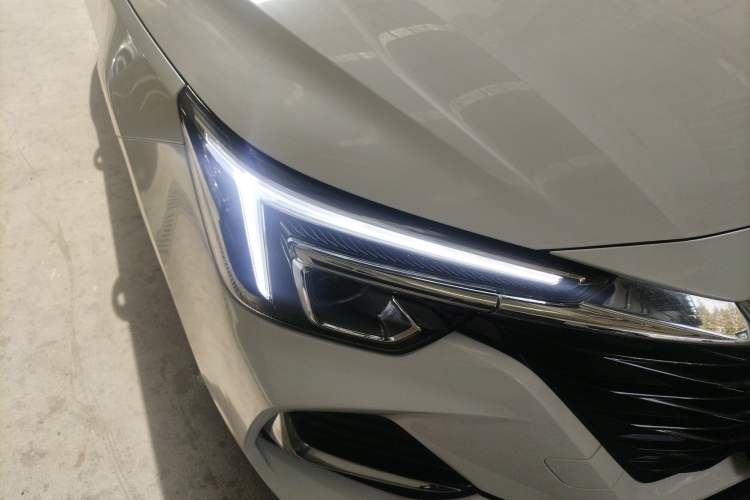 Used Roewe i6 MAX New Energy 2022 EV 500 Skyroof Special Edition Right Front Headlight