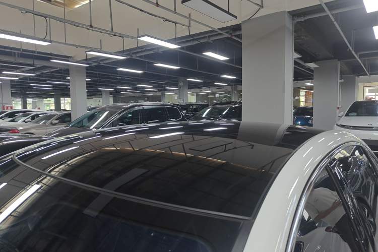 Used Roewe i6 MAX New Energy 2022 EV 500 Grand Touring Edition with Sunroof Roof