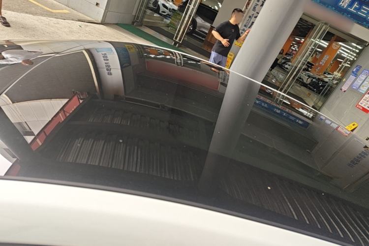 Used Roewe i6 MAX New Energy 2022 EV 600 Skyroof Flagship Edition Roof