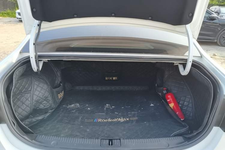 Used Roewe i6 MAX New Energy 2022 EV 500 Skyroof Special Edition Trunk