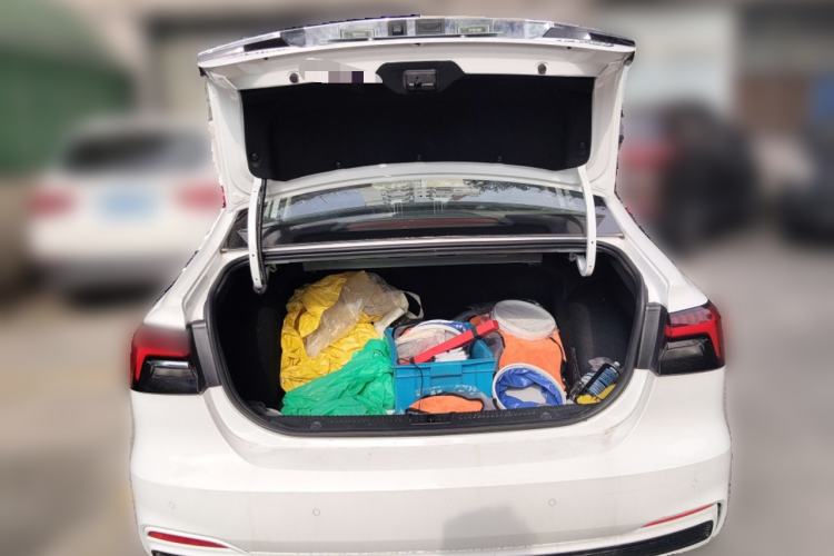 Used Roewe i6 MAX New Energy 2022 EV 600 Grand Touring Edition with Skyroof Trunk