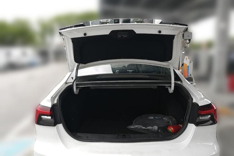 Used Roewe i6 MAX New Energy 2022 EV 500 Grand Touring Edition with Sunroof Trunk
