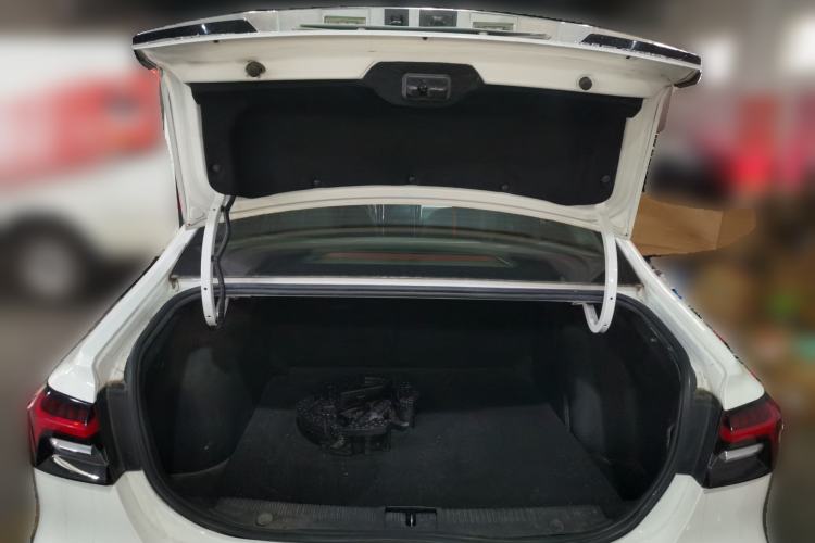 Used Roewe i6 MAX New Energy 2022 EV 500 Grand Touring Edition with Sunroof Trunk