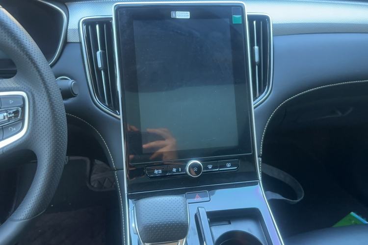 Used Roewe i6 MAX New Energy 2023 EV 420 Skyroof Special Edition Audio And AC Panel