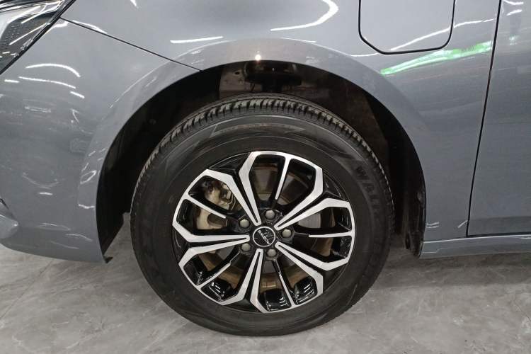 Used Roewe i6 MAX New Energy 2023 EV 420 Skyroof Special Edition Exterior 7