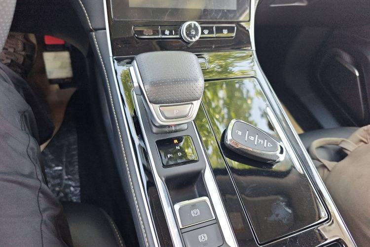 Used Roewe i6 MAX New Energy 2023 EV 420 Skyroof Special Edition Gear Lever