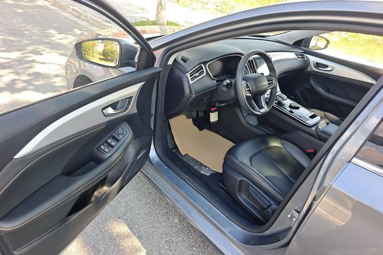 Used Roewe i6 MAX New Energy 2023 EV 420 Skyroof Special Edition Interior 3