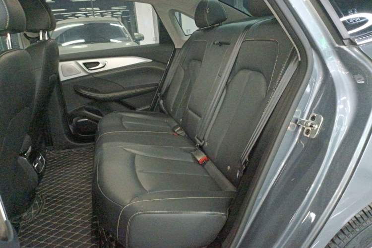 Used Roewe i6 MAX New Energy 2023 EV 420 Skyroof Special Edition Interior 4