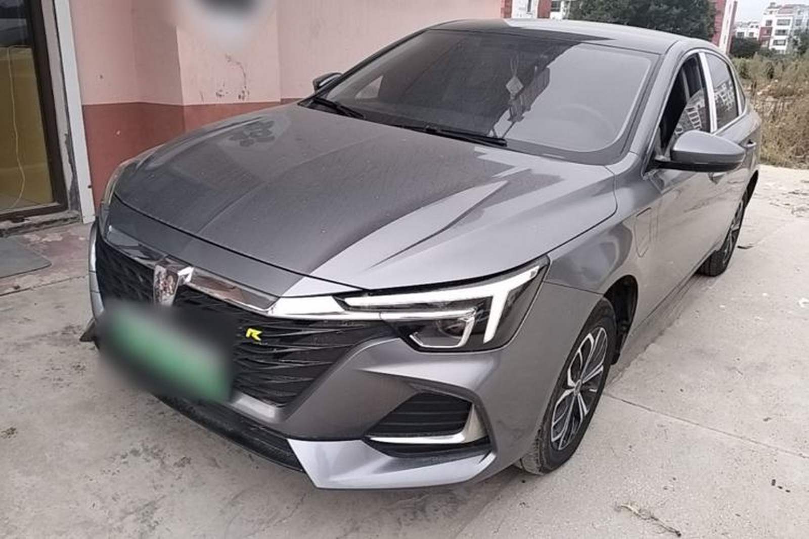 Фото Roewe с площадки